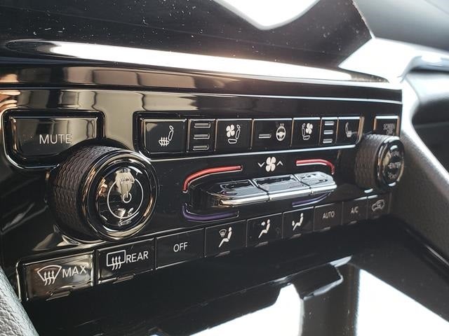 2025 Jeep Grand Cherokee GRAND CHEROKEE OVERLAND 4X4