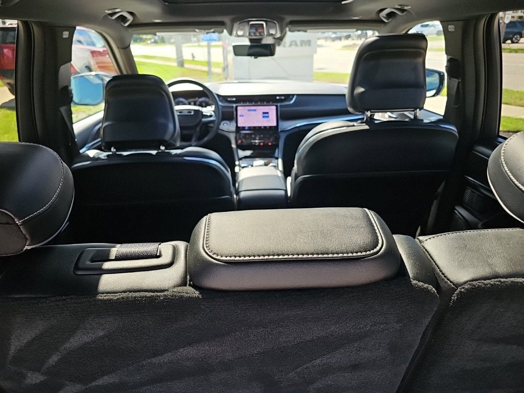 2025 Jeep Grand Cherokee Overland 4x4
