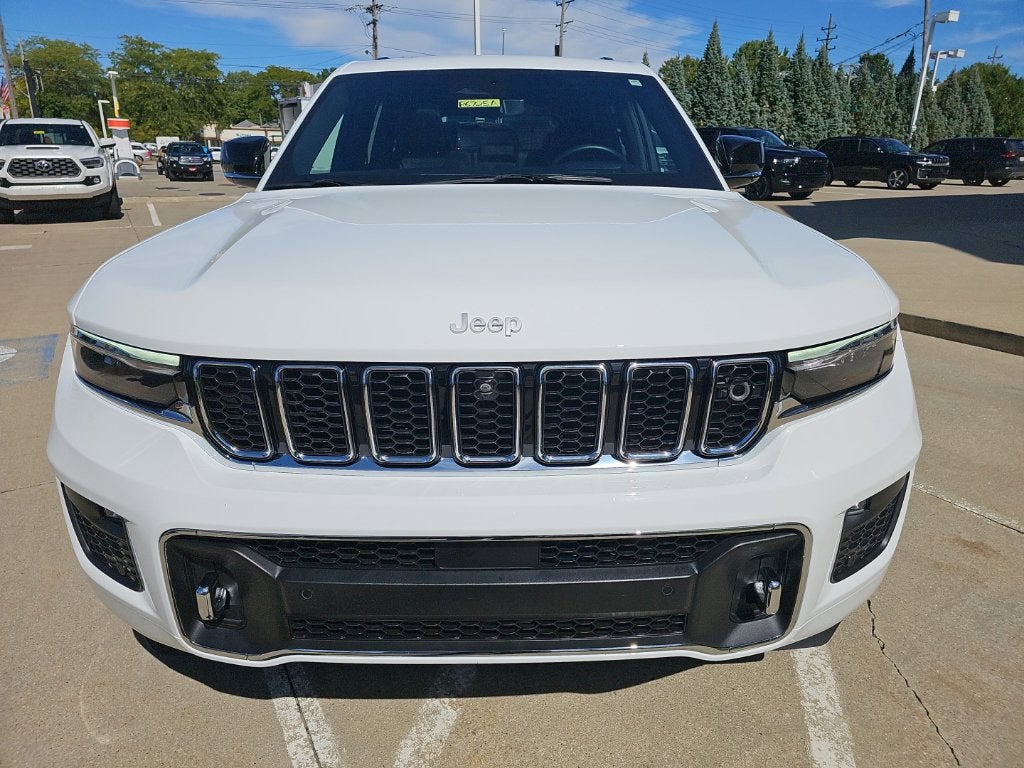 2025 Jeep Grand Cherokee Overland 4x4