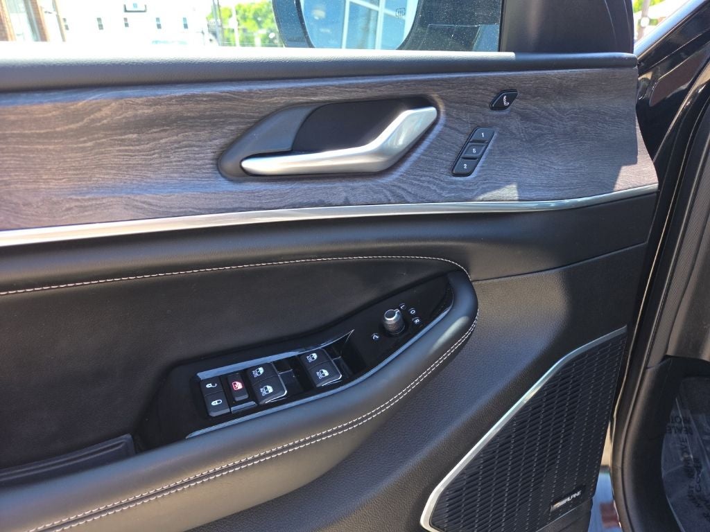 2023 Jeep Grand Cherokee Overland 4x4