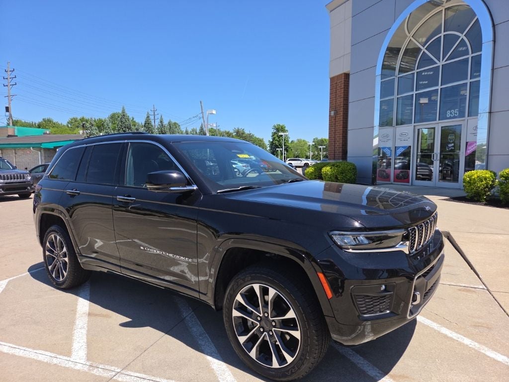 2023 Jeep Grand Cherokee Overland 4x4