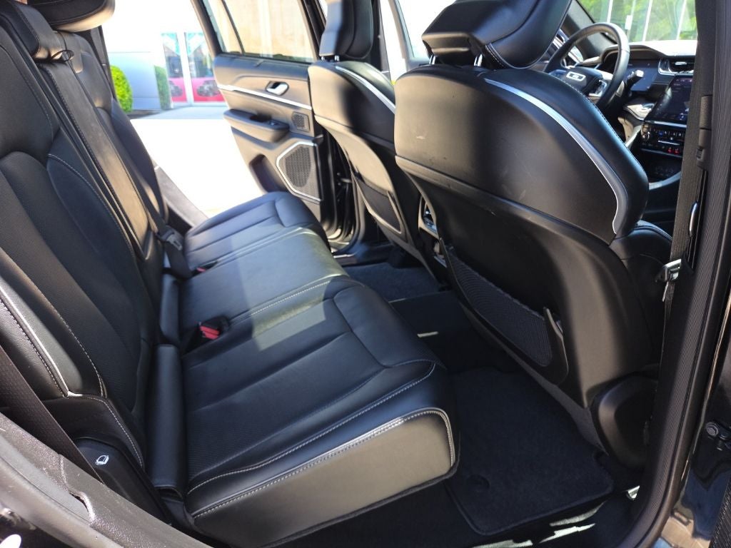 2023 Jeep Grand Cherokee Overland 4x4