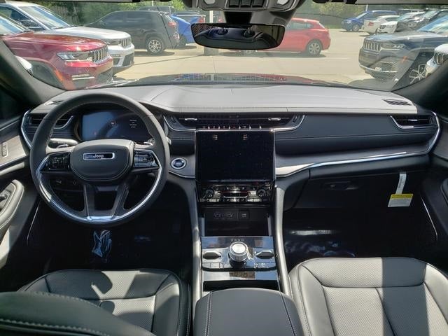 2025 Jeep Grand Cherokee GRAND CHEROKEE OVERLAND 4X4