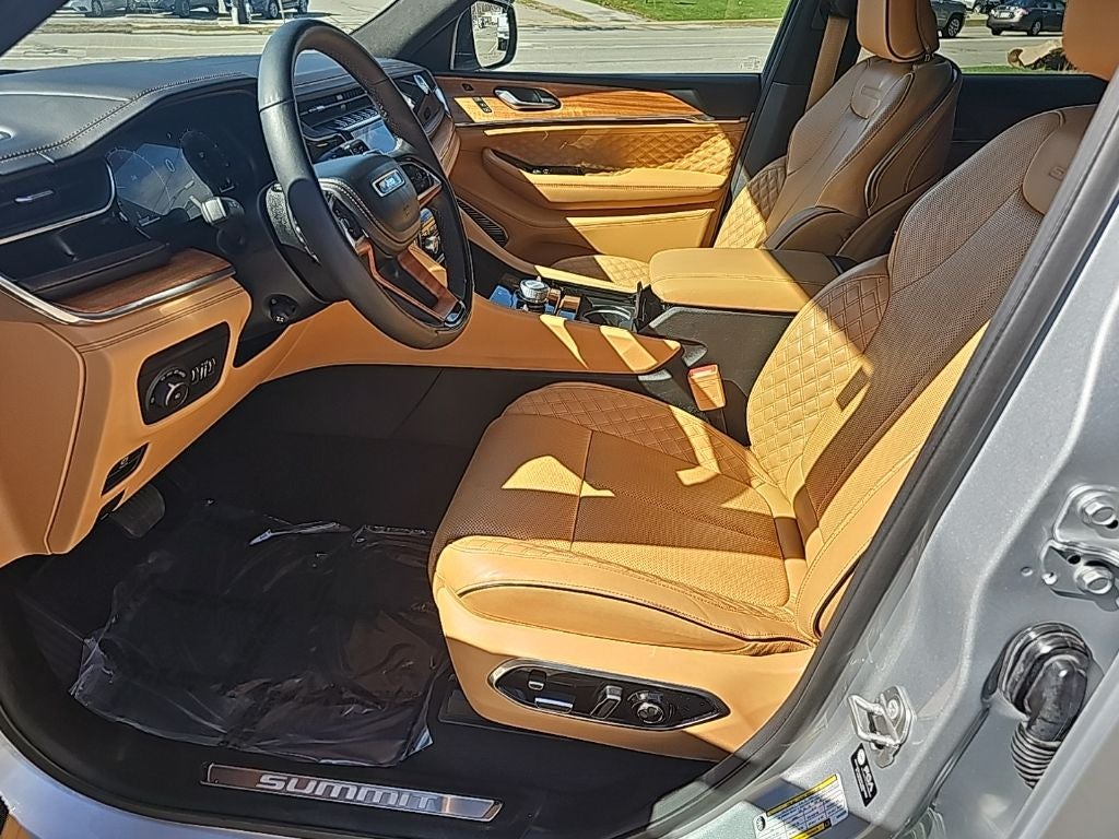 2025 Jeep Grand Cherokee Summit Reserve 4x4