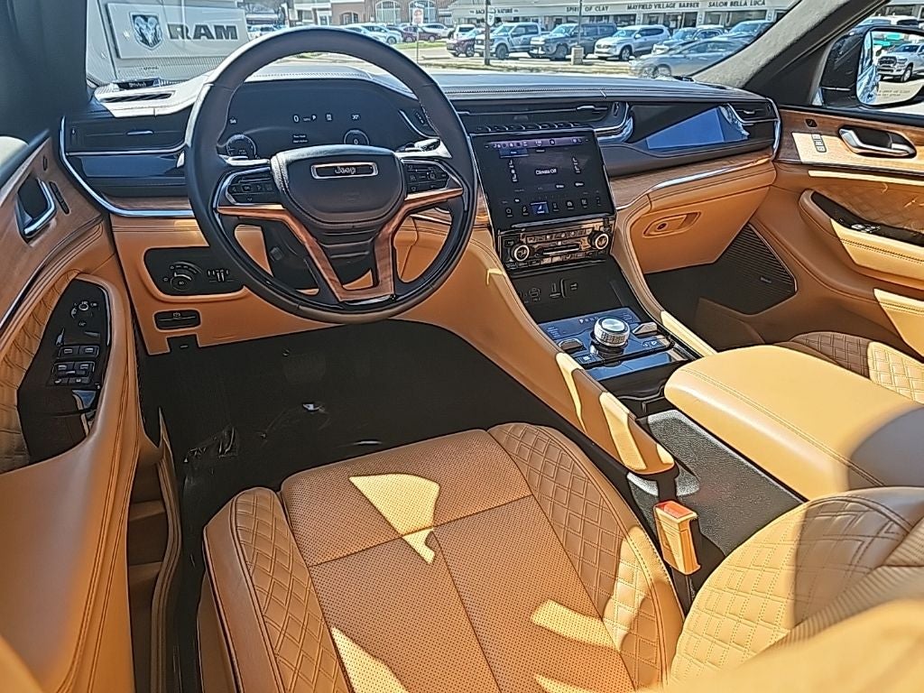 2025 Jeep Grand Cherokee Summit Reserve 4x4