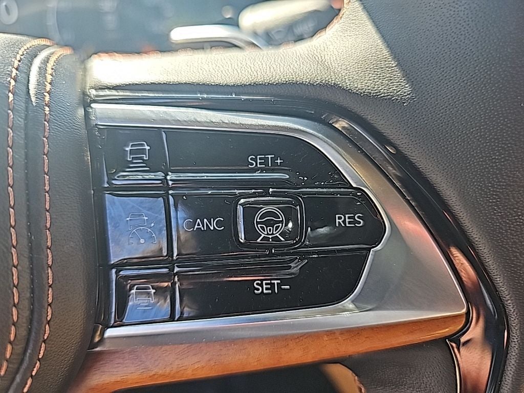 2025 Jeep Grand Cherokee Summit Reserve 4x4