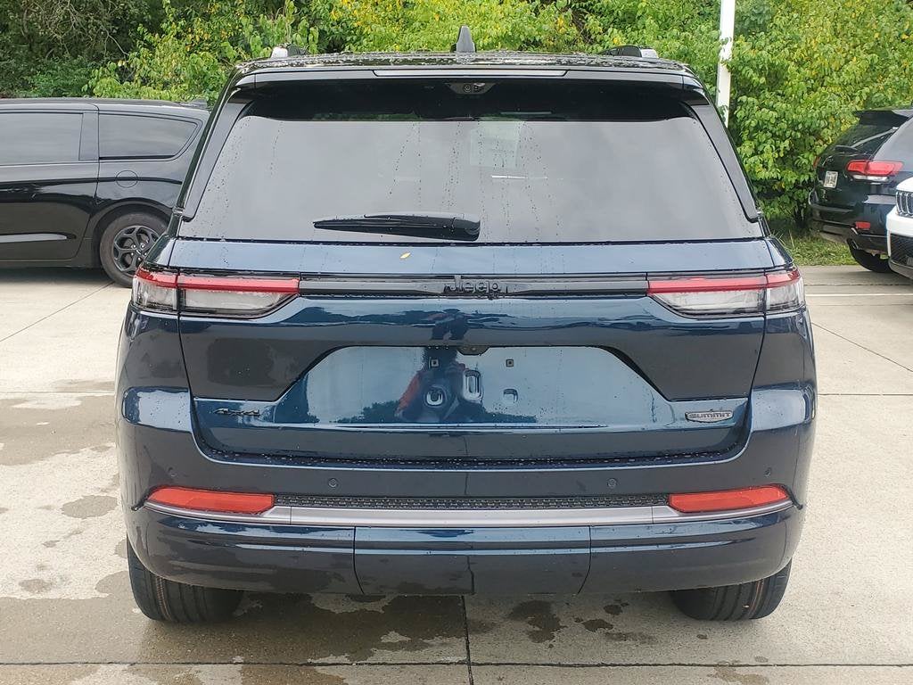 2027 Jeep Grand Cherokee GRAND CHEROKEE SUMMIT 4X4