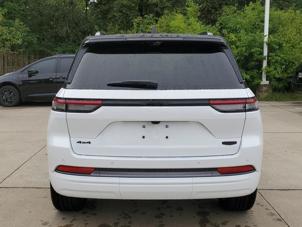 2027 Jeep Grand Cherokee GRAND CHEROKEE SUMMIT 4X4