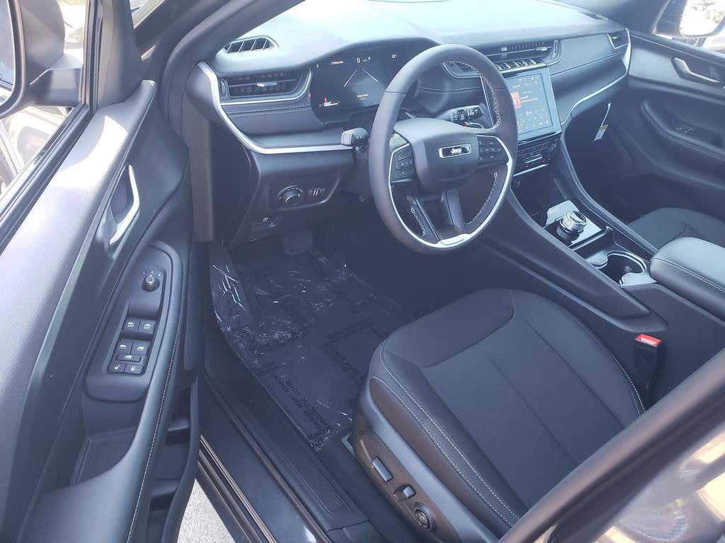 2026 Jeep Grand Cherokee GRAND CHEROKEE L LAREDO X 4X4