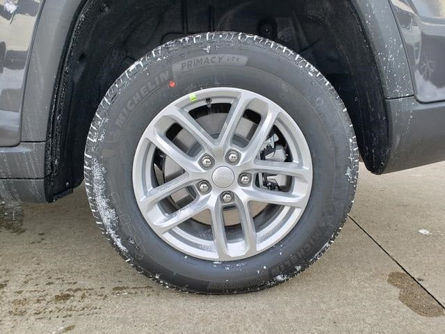 2025 Jeep Grand Cherokee GRAND CHEROKEE L LAREDO X 4X4