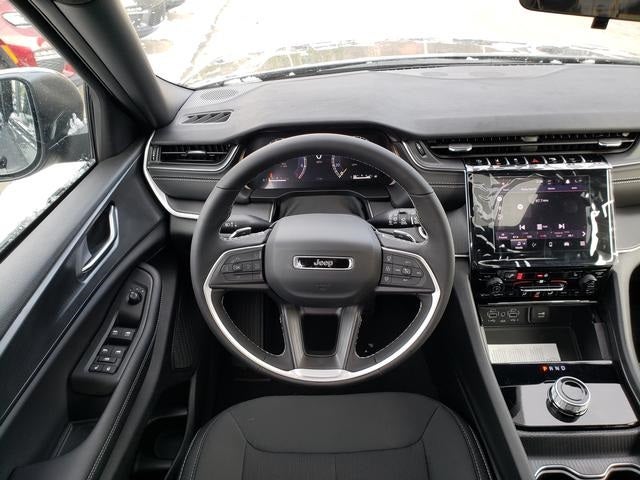 2025 Jeep Grand Cherokee GRAND CHEROKEE L LAREDO X 4X4