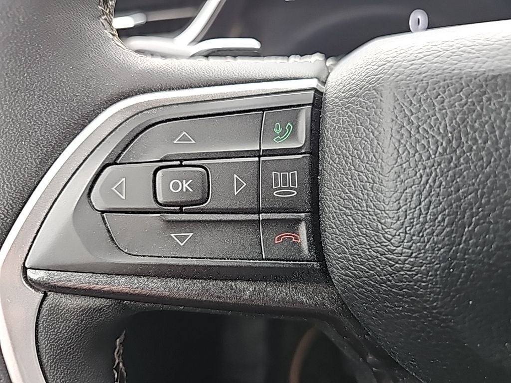 2023 Jeep Grand Cherokee L Laredo 4x4