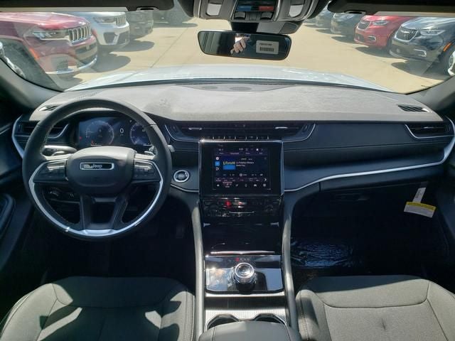 2026 Jeep Grand Cherokee GRAND CHEROKEE L LAREDO X 4X4