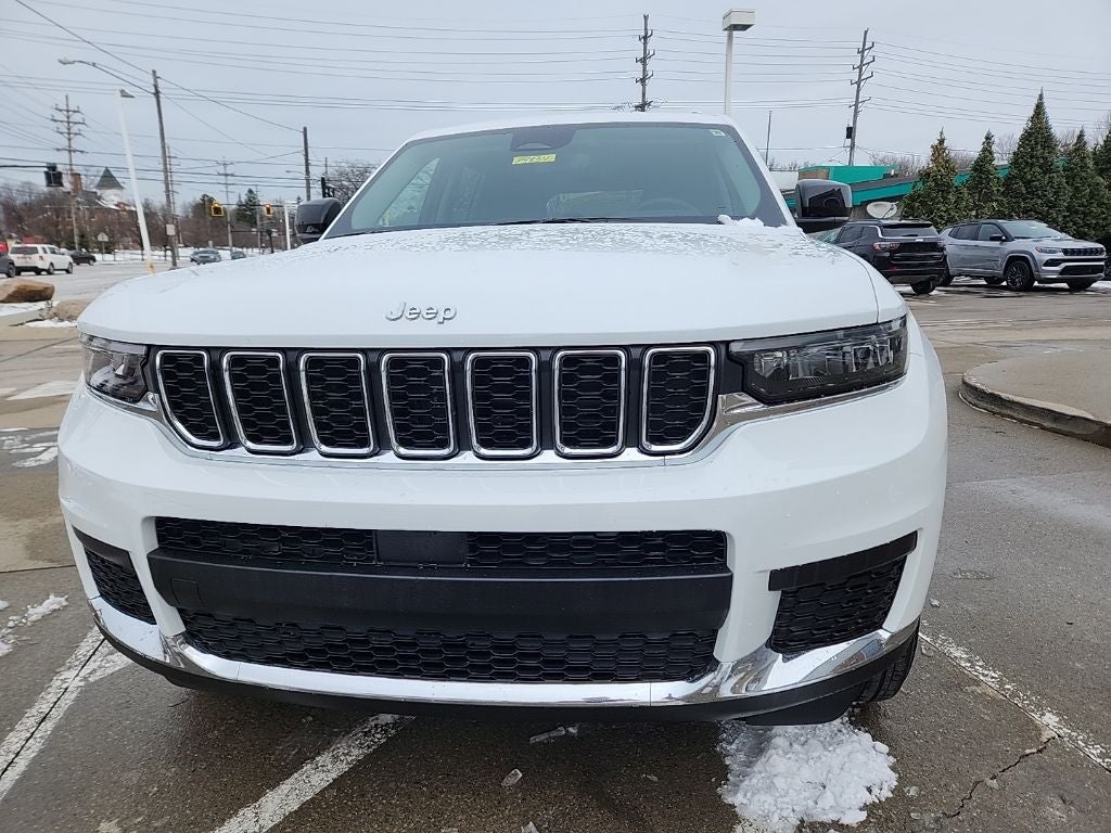 2023 Jeep Grand Cherokee L Laredo