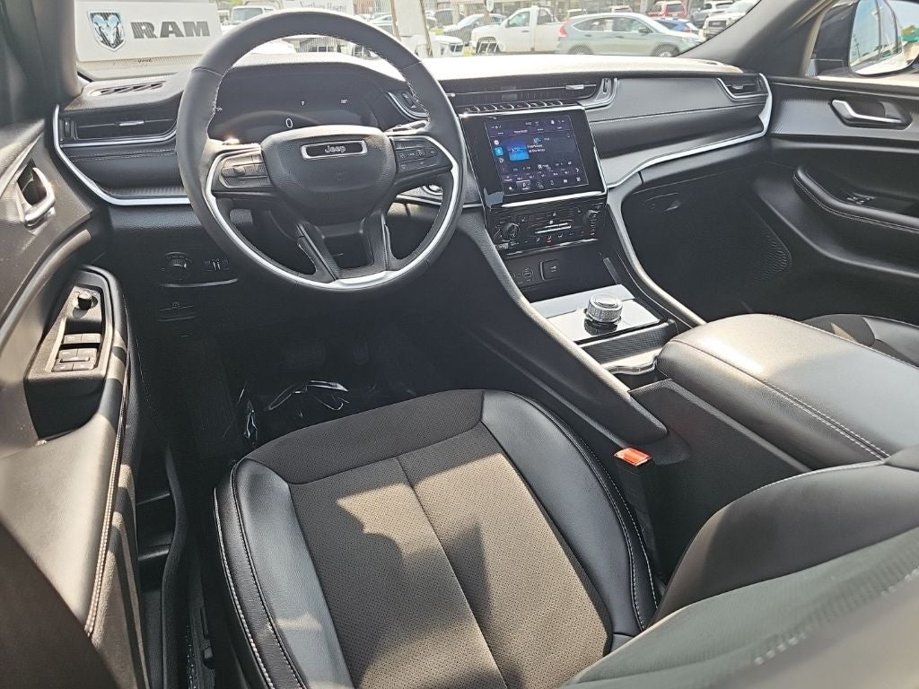 2025 Jeep Grand Cherokee L Altitude X 4x4