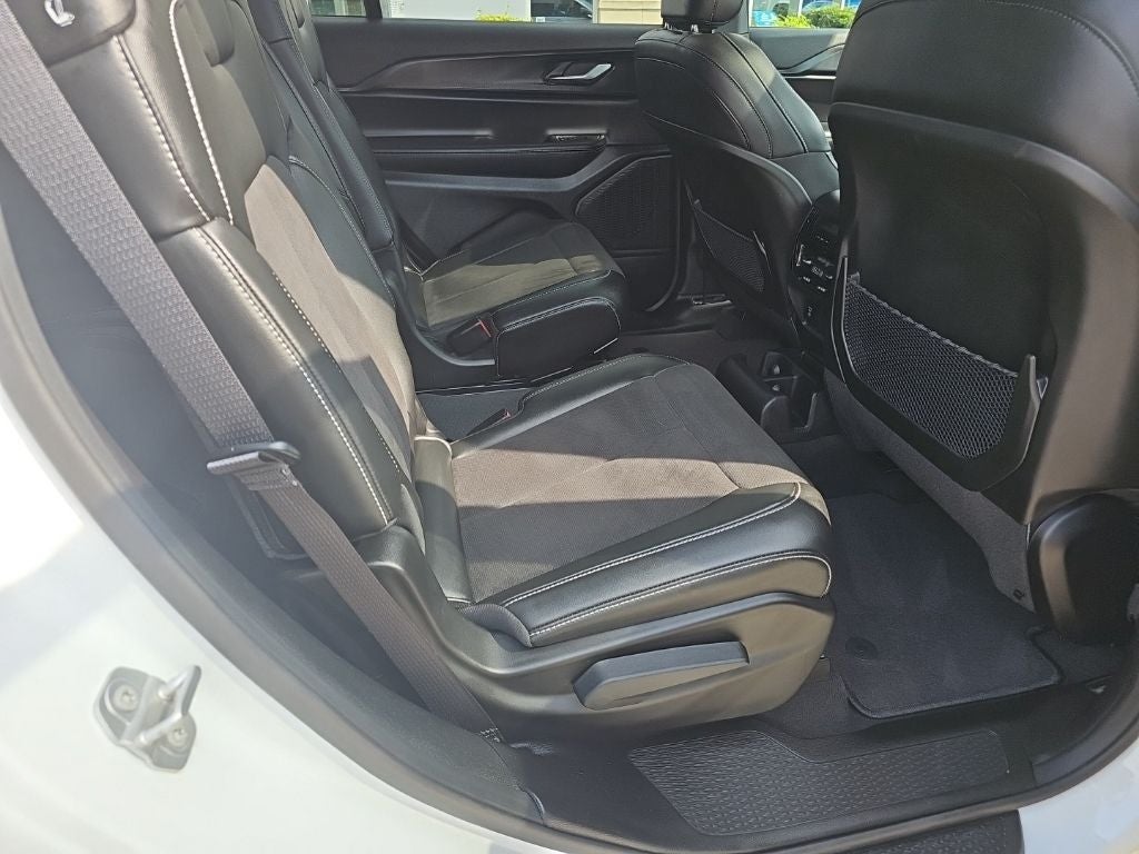 2025 Jeep Grand Cherokee L Altitude X 4x4
