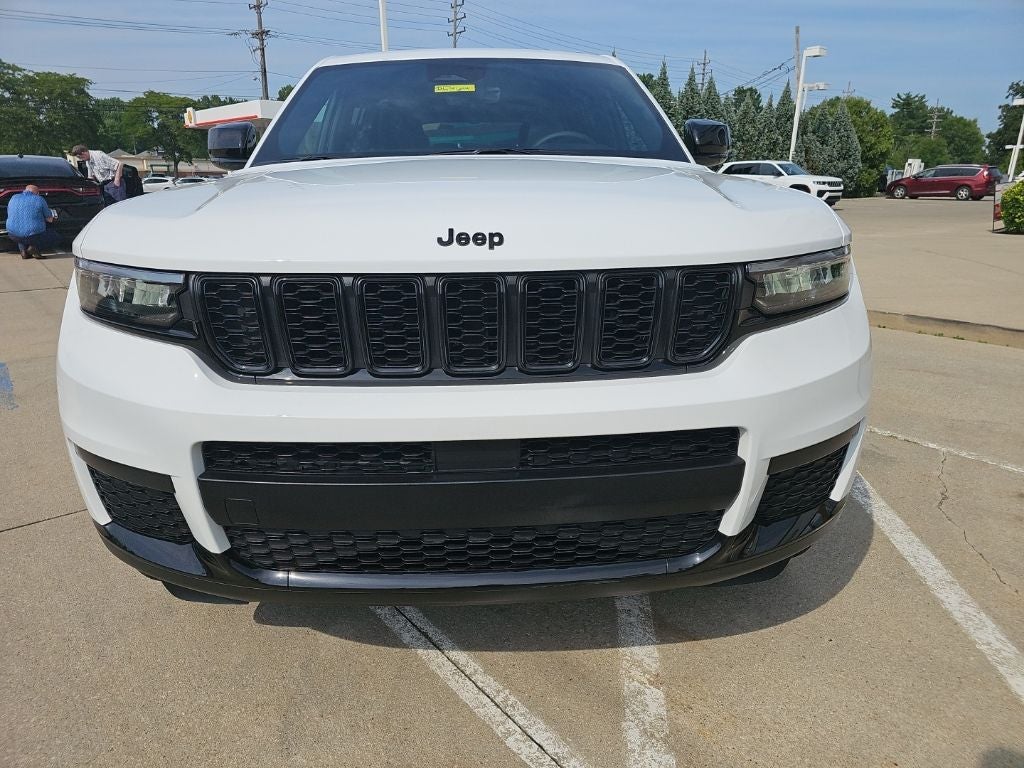 2025 Jeep Grand Cherokee L Altitude X 4x4