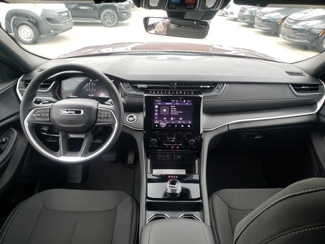 2026 Jeep Grand Cherokee GRAND CHEROKEE L LAREDO X 4X4