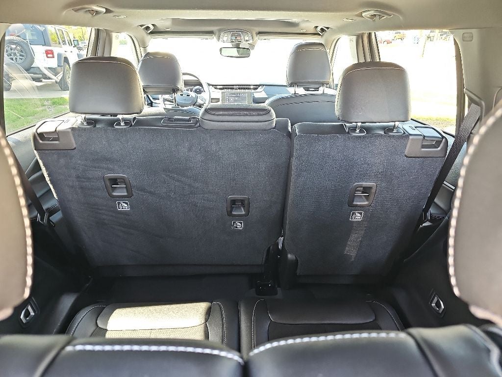 2024 Jeep Grand Cherokee L Altitude X 4x4