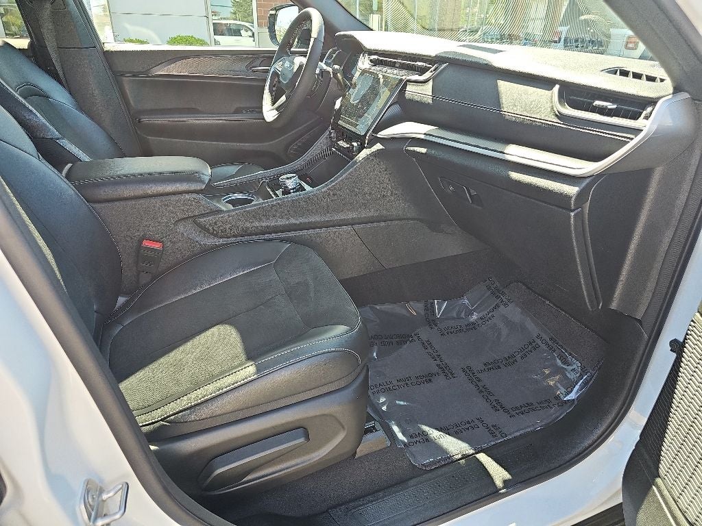 2024 Jeep Grand Cherokee L Altitude X 4x4