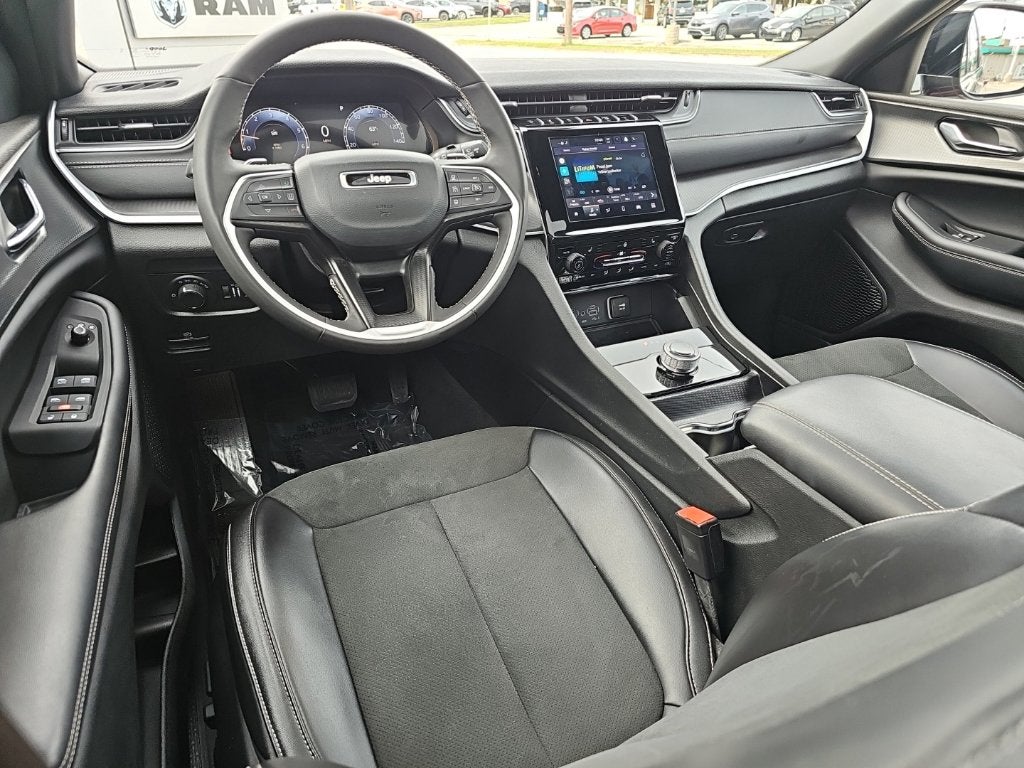 2025 Jeep Grand Cherokee L Altitude X 4x4