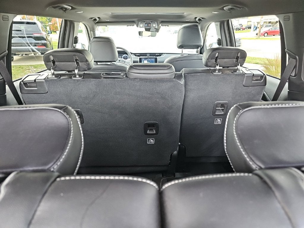 2025 Jeep Grand Cherokee L Altitude X 4x4
