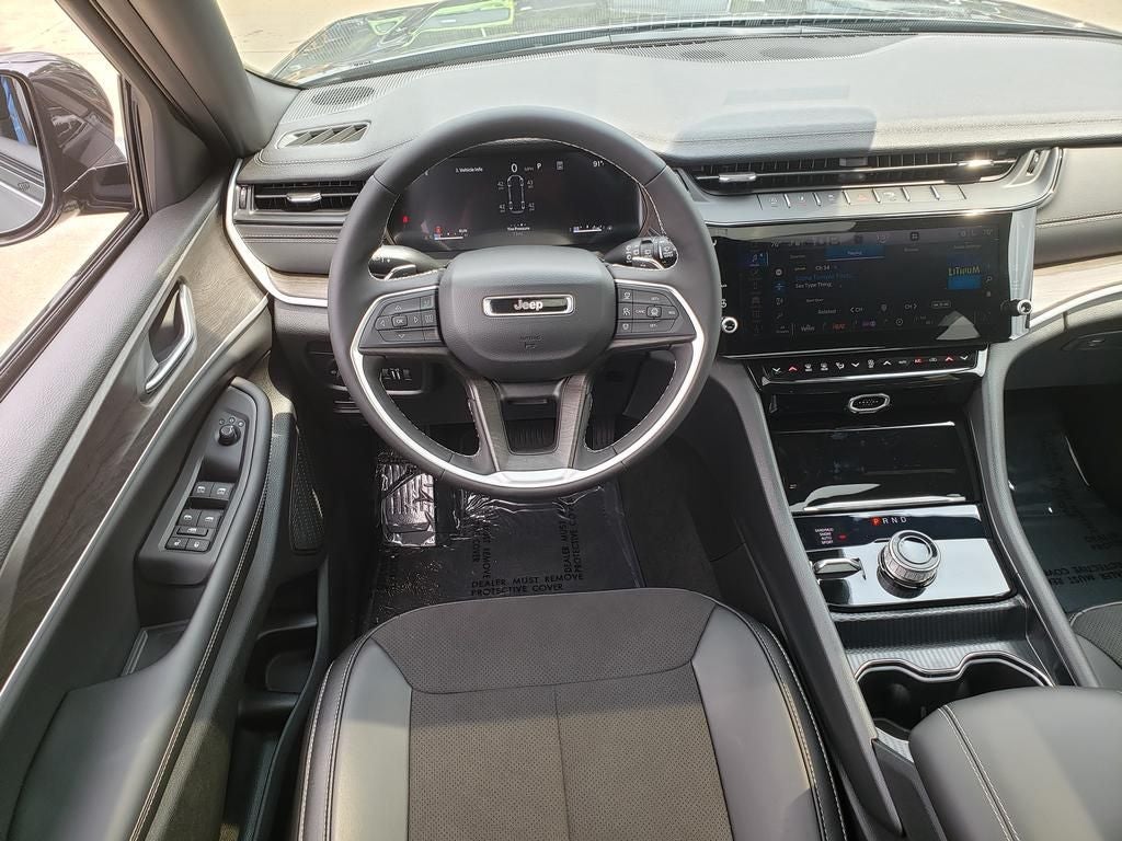2026 Jeep Grand Cherokee GRAND CHEROKEE L LAREDO ALTITUDE 4X4