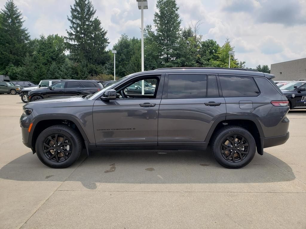 2026 Jeep Grand Cherokee GRAND CHEROKEE L LAREDO ALTITUDE 4X4