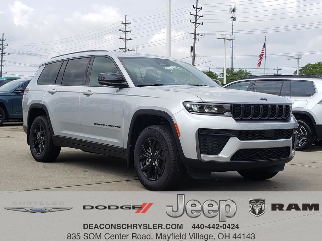 2026 Jeep Grand Cherokee GRAND CHEROKEE L LAREDO ALTITUDE 4X4