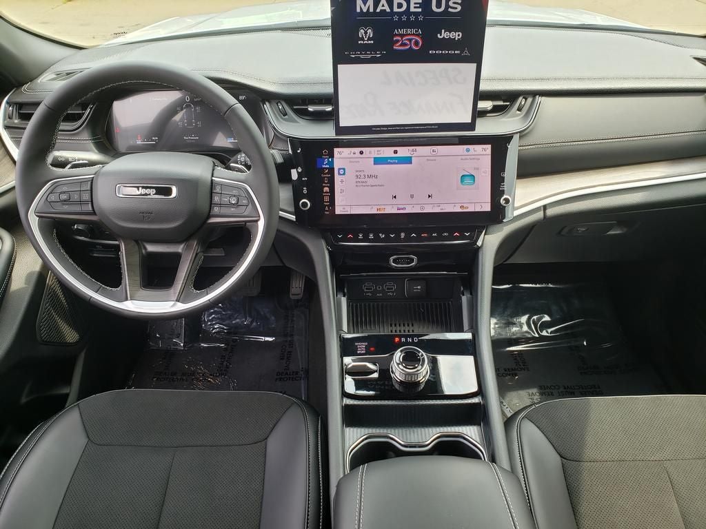 2026 Jeep Grand Cherokee GRAND CHEROKEE L LAREDO ALTITUDE 4X4
