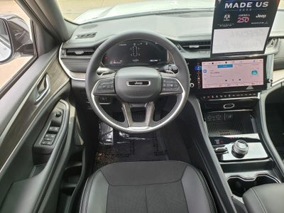 2026 Jeep Grand Cherokee GRAND CHEROKEE L LAREDO ALTITUDE 4X4