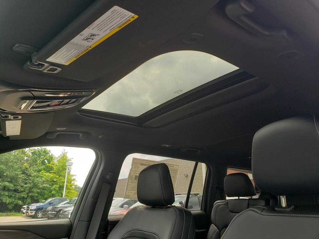 2026 Jeep Grand Cherokee GRAND CHEROKEE L LAREDO ALTITUDE 4X4