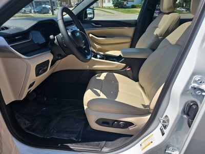 2025 Jeep Grand Cherokee L Limited 4x4
