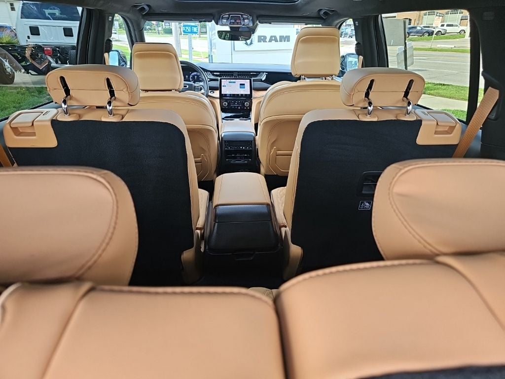 2024 Jeep Grand Cherokee L Summit Reserve 4x4
