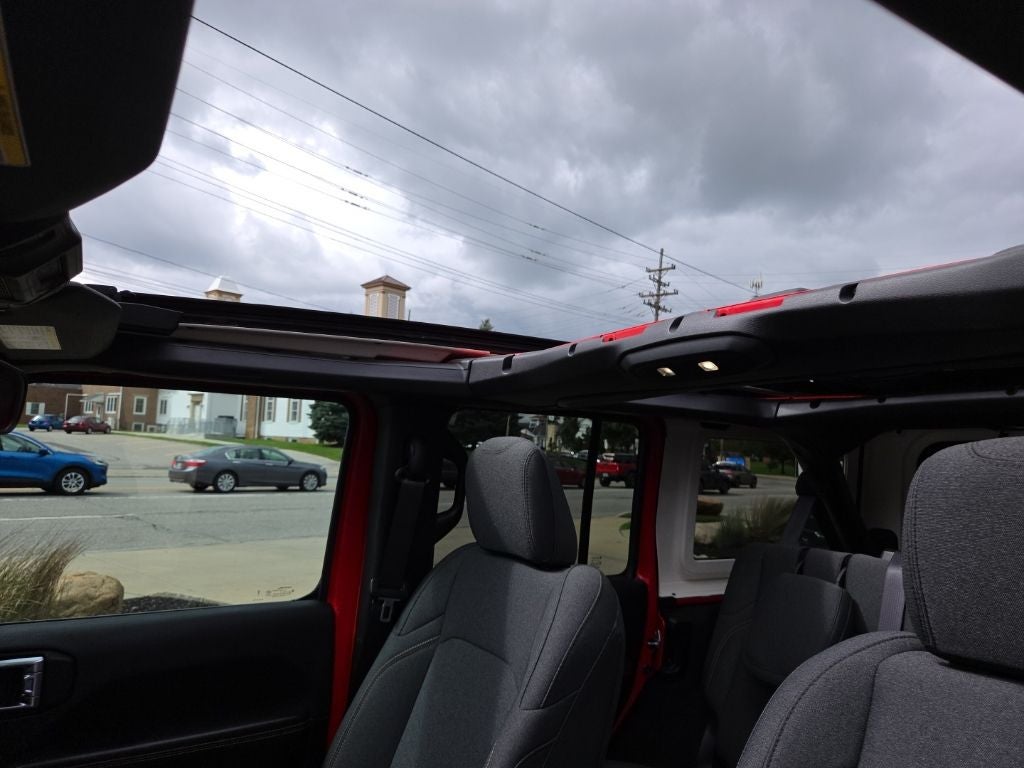 2025 Jeep Wrangler 4xe Sahara 4xe