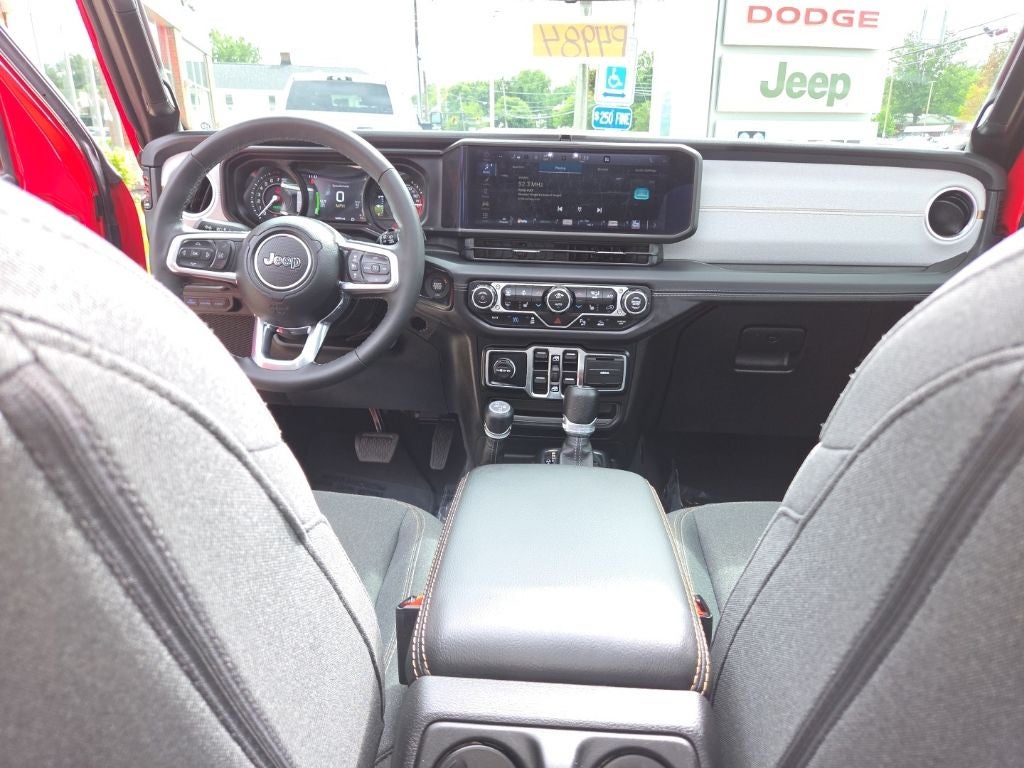 2025 Jeep Wrangler 4xe Sahara 4xe