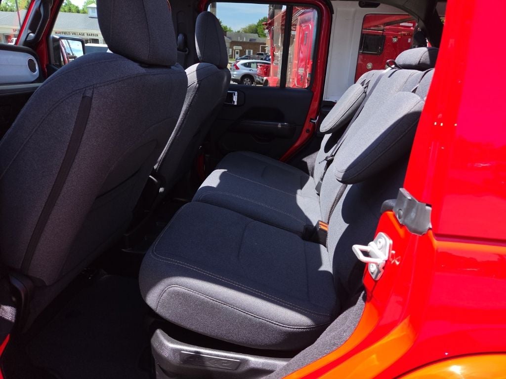2025 Jeep Wrangler Sahara 4xe