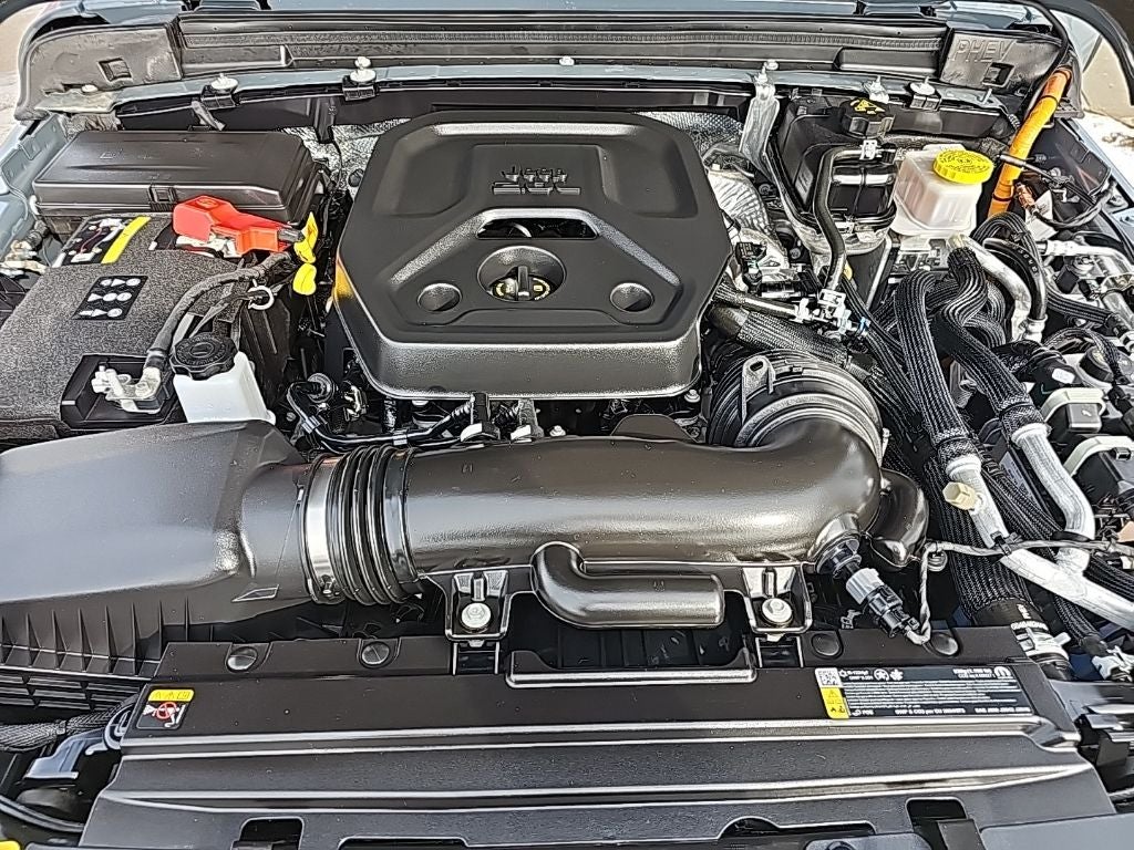 2025 Jeep Wrangler 4xe Sahara 4xe