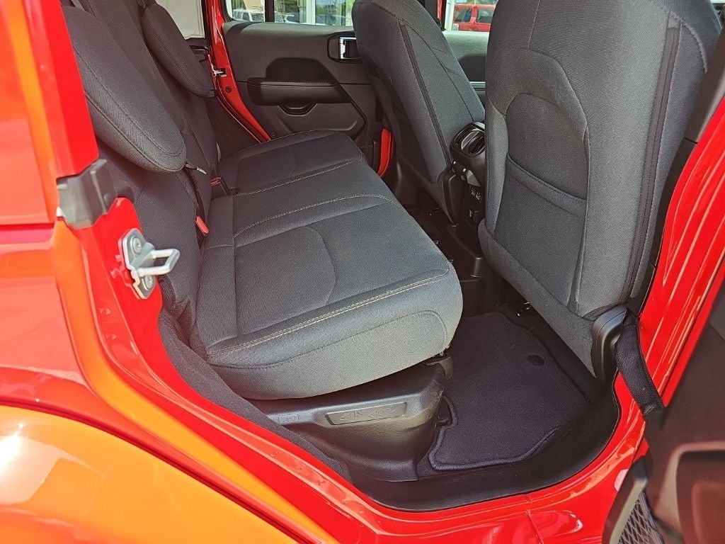 2025 Jeep Wrangler Sahara 4xe