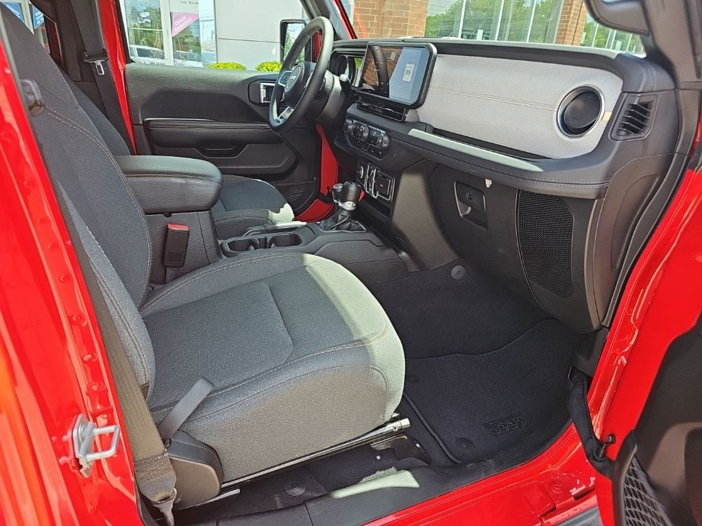 2025 Jeep Wrangler Sahara 4xe