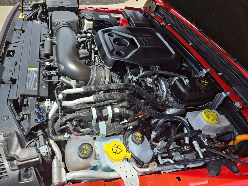 2025 Jeep Wrangler Sahara 4xe
