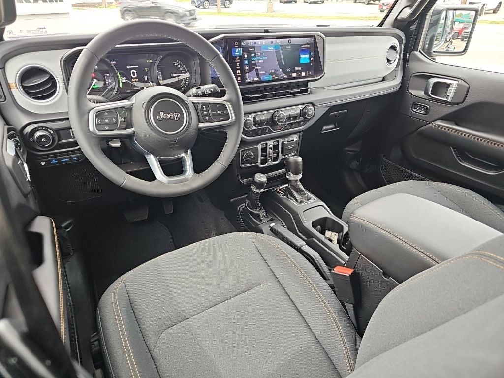 2025 Jeep Wrangler 4xe Sahara 4xe