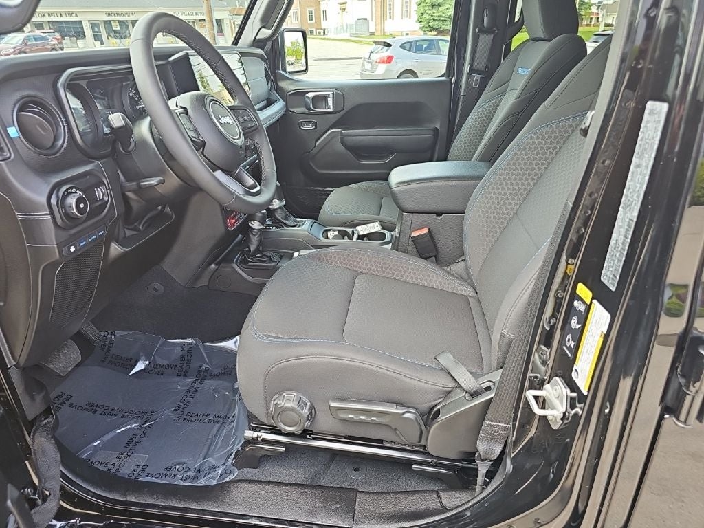2025 Jeep Wrangler Rubicon 4xe