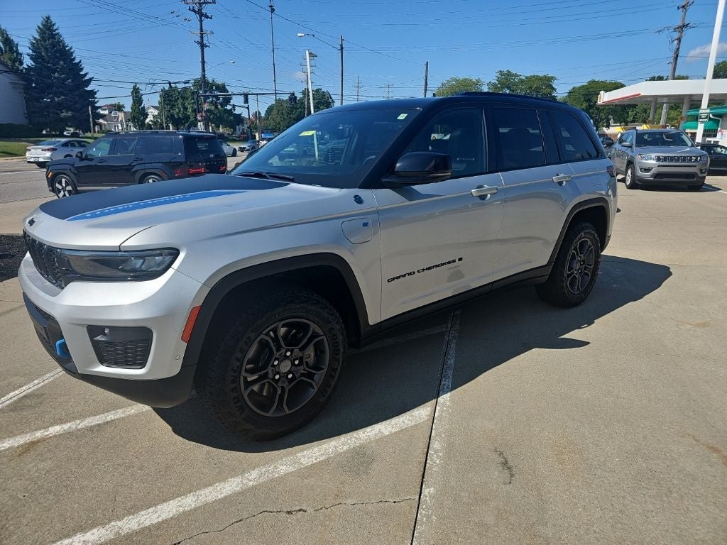2024 Jeep Grand Cherokee 4xe Trailhawk