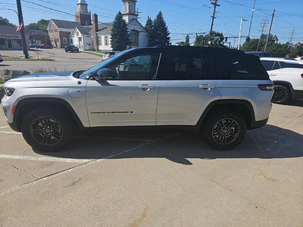 2024 Jeep Grand Cherokee 4xe Trailhawk