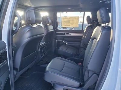 2026 Jeep Grand Wagoneer GRAND WAGONEER LIMITED RESERVE 4X4