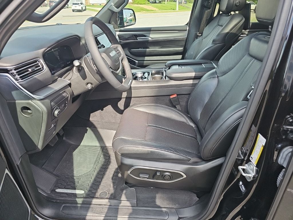 2024 Jeep Wagoneer Series II Carbide 4x4