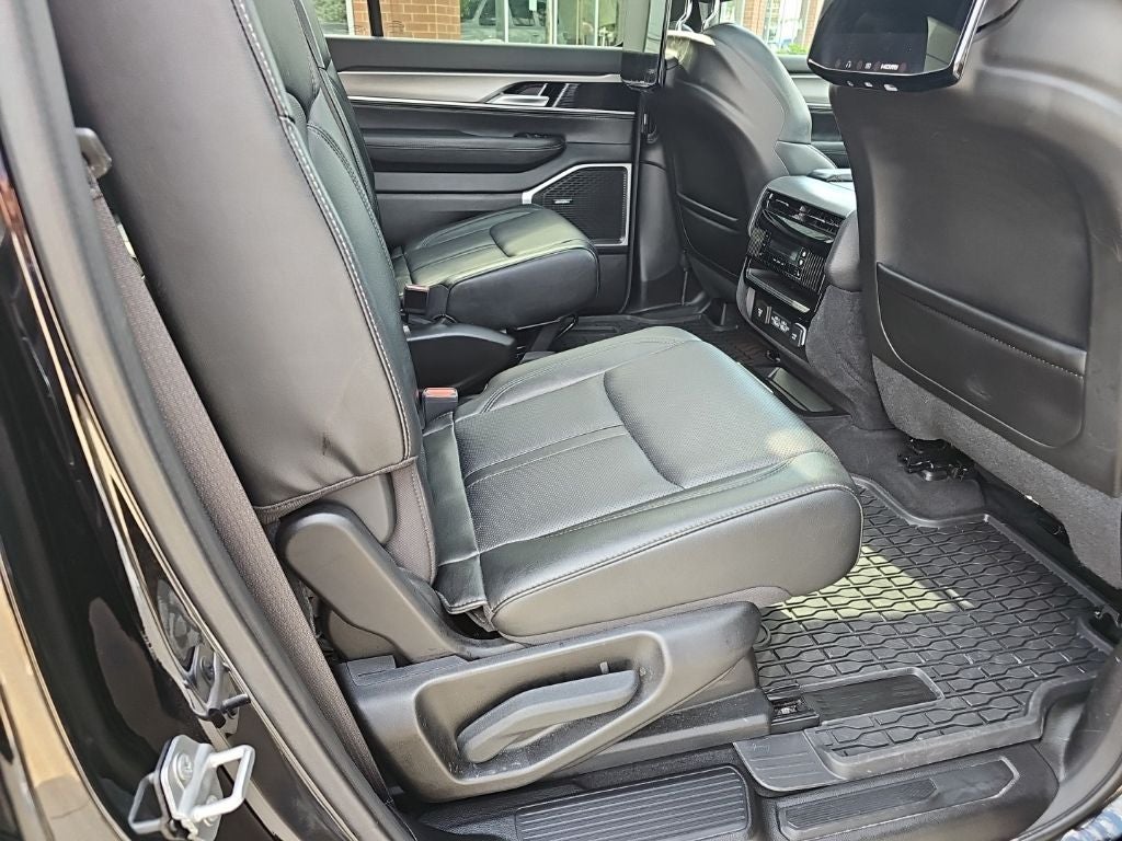 2024 Jeep Wagoneer Series II Carbide 4x4