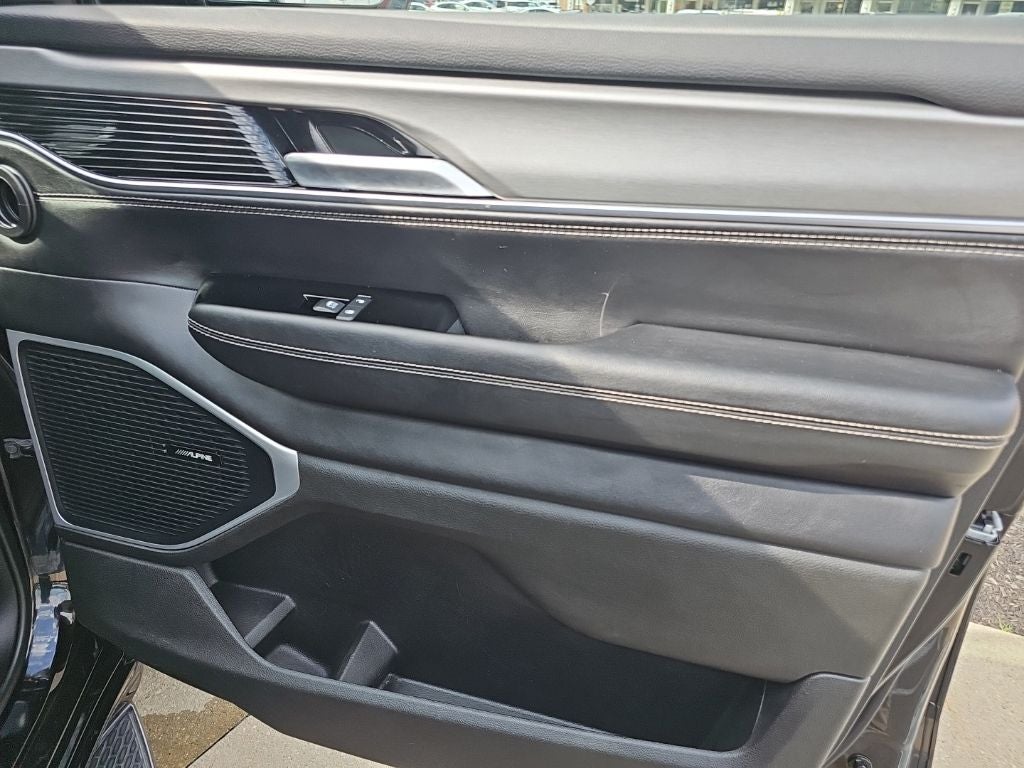 2024 Jeep Wagoneer Series II Carbide 4x4