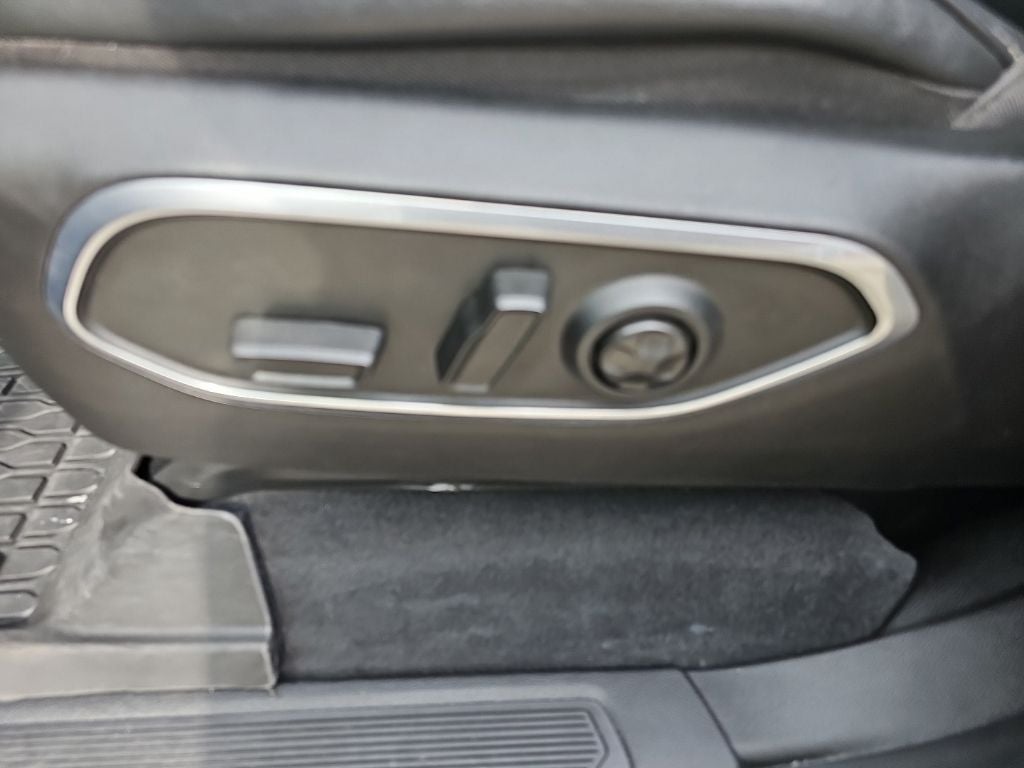 2024 Jeep Wagoneer Series II Carbide 4x4